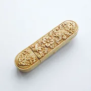 Флешка «Розы» из дерева — сувенир — фотография 2