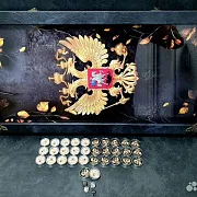 Нарды под стеклом «Золотой Герб России» — фотография 3