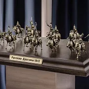 Диорама «Русские драгуны 1812 г.» из бронзы и ясеня, 1:72 — фотография 1
