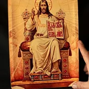 Авторская икона "Вседержитель на троне" — фотография 1